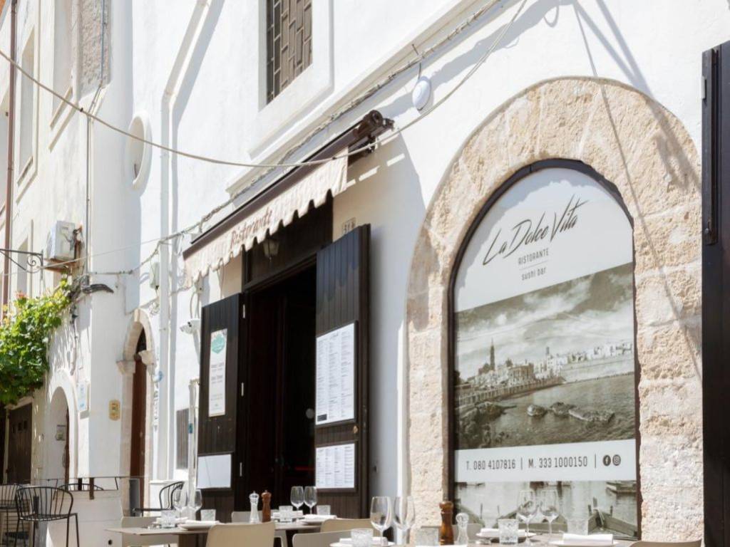 negozio in vendita a Monopoli