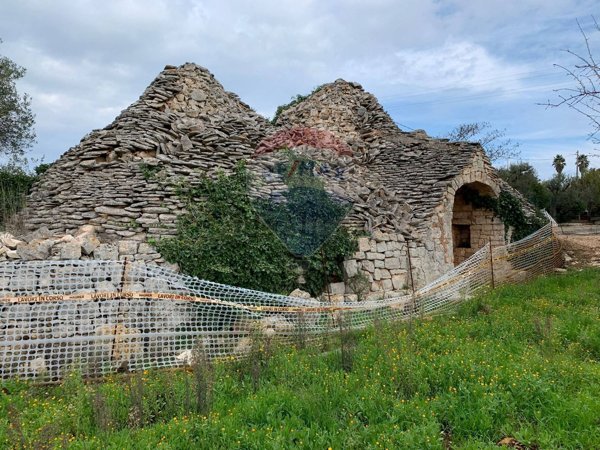 pentavano in vendita a Monopoli in zona Cozzana