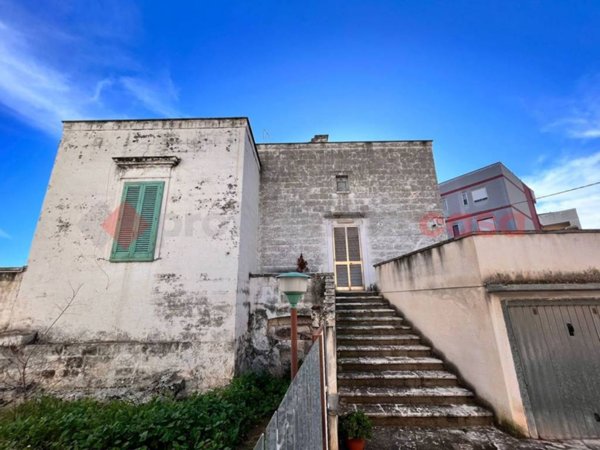 casa indipendente in vendita a Monopoli in zona Centro Storico