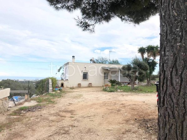 casa indipendente in vendita a Monopoli