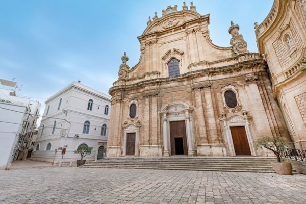 casa indipendente in vendita a Monopoli in zona Centro Storico