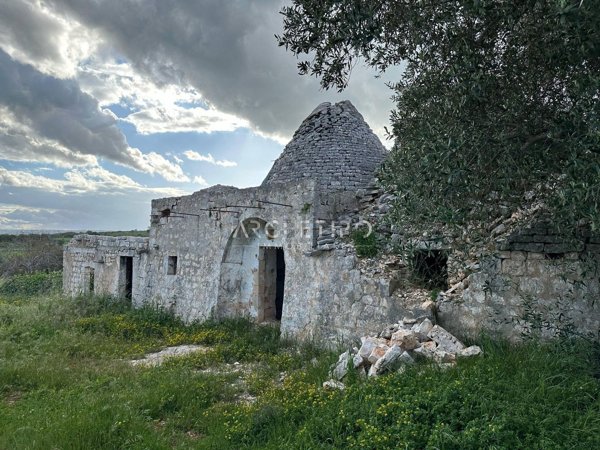 quadrivano in vendita a Monopoli