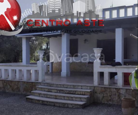 casa indipendente in vendita a Monopoli