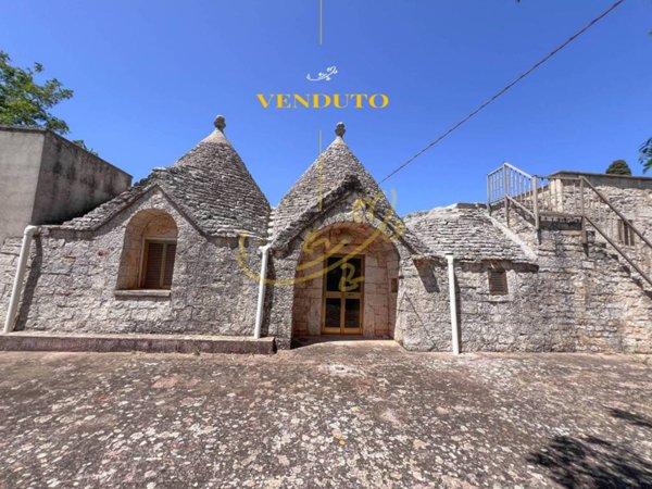 quadrivano in vendita a Monopoli
