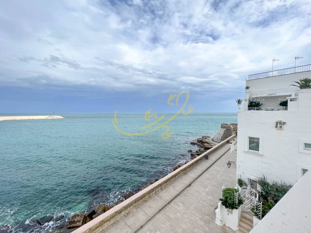 appartamento in vendita a Monopoli in zona Centro Storico