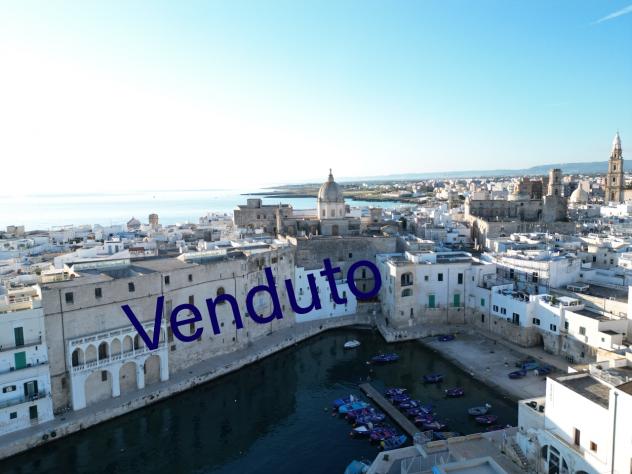 appartamento in vendita a Monopoli in zona Centro Storico