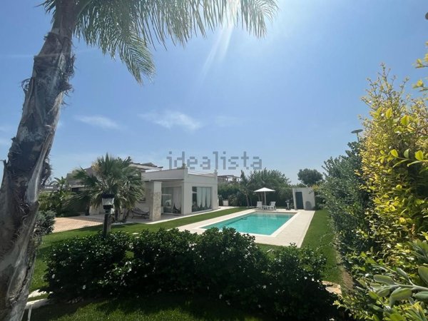 casa indipendente in vendita a Monopoli