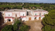 negozio in vendita a Monopoli