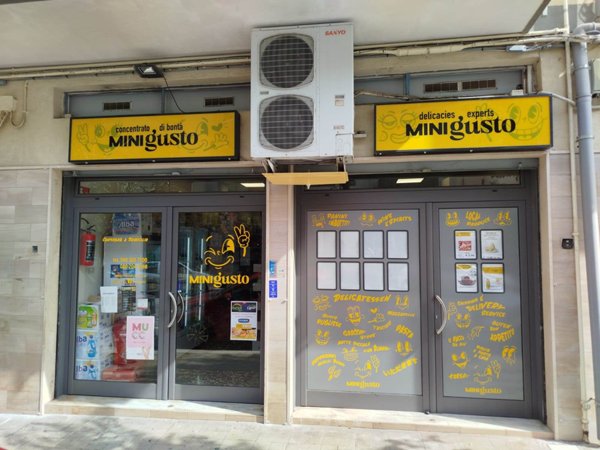 negozio in vendita a Monopoli