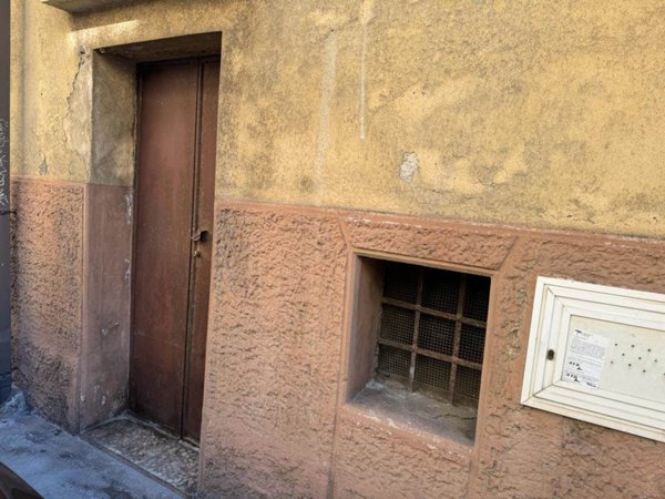 locale di sgombero in vendita a Monopoli