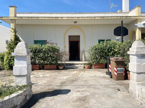 casa indipendente in vendita a Monopoli