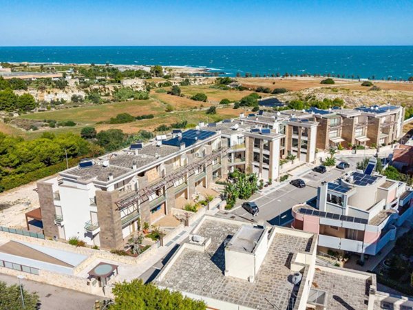 casa indipendente in vendita a Monopoli