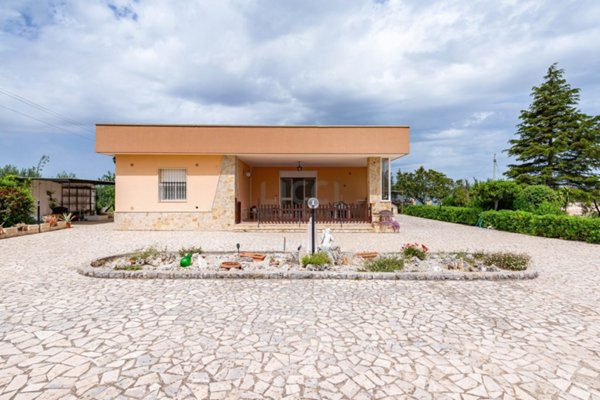 casa indipendente in vendita a Monopoli