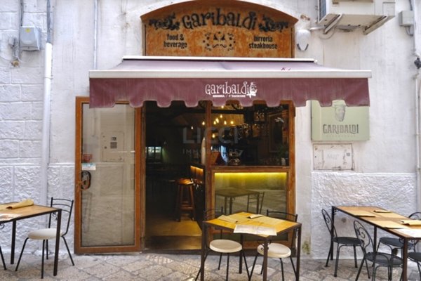 trivano in vendita a Monopoli in zona Centro Storico