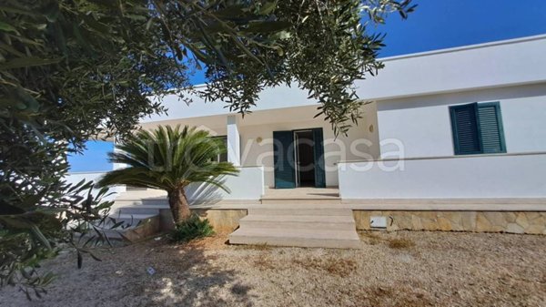 casa indipendente in vendita a Monopoli in zona Cozzana