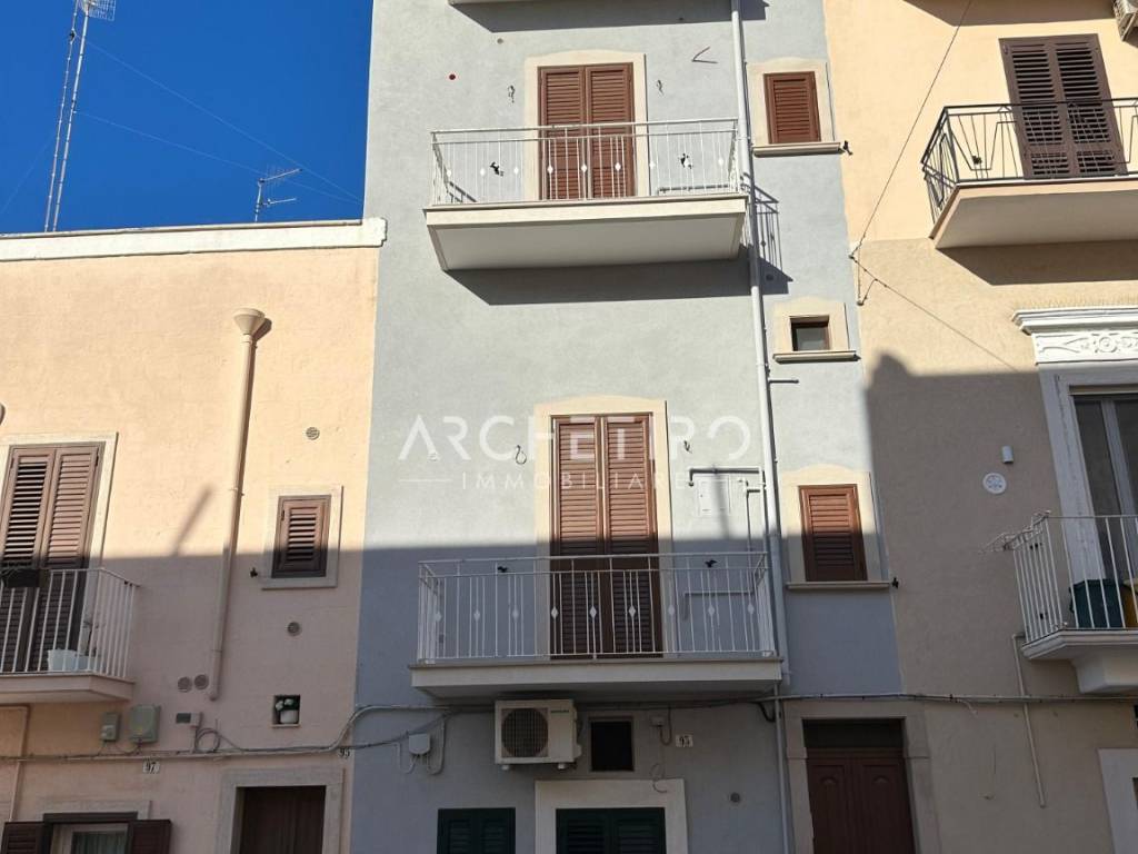 appartamento in vendita a Monopoli in zona Centro Storico