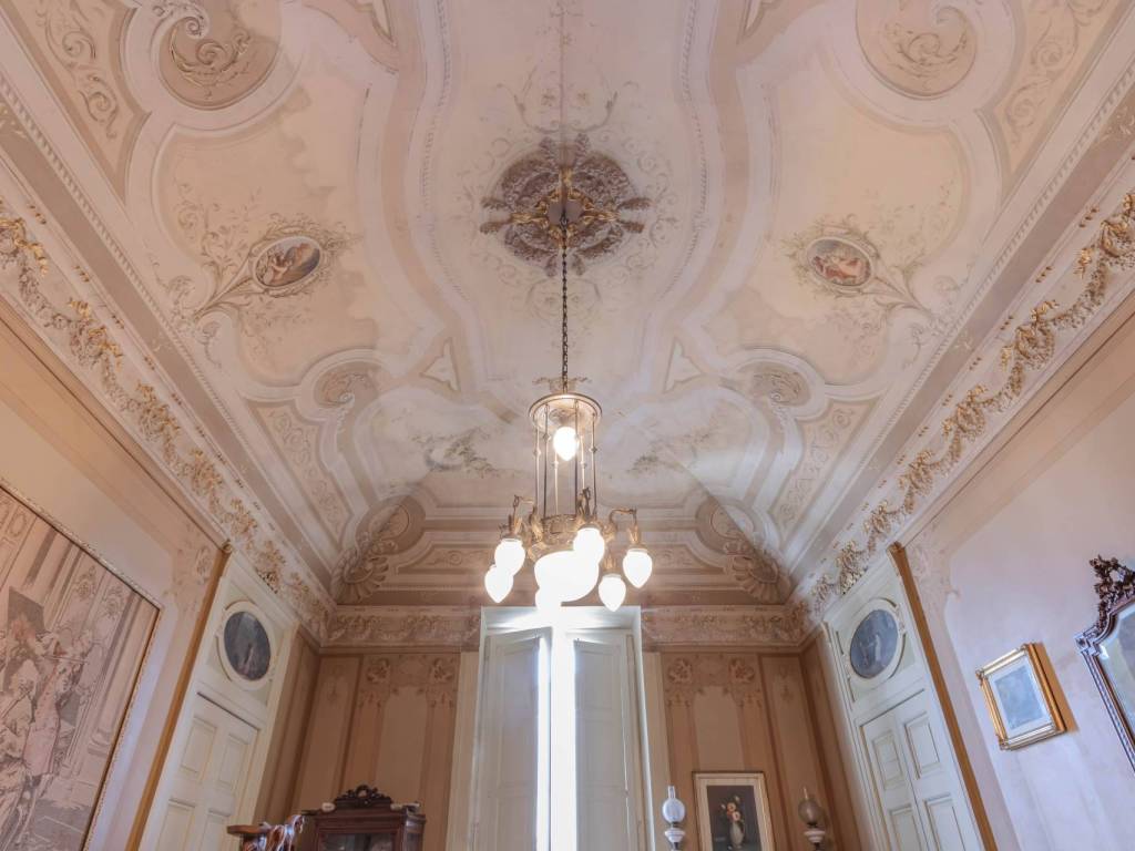 intera palazzina in vendita a Monopoli