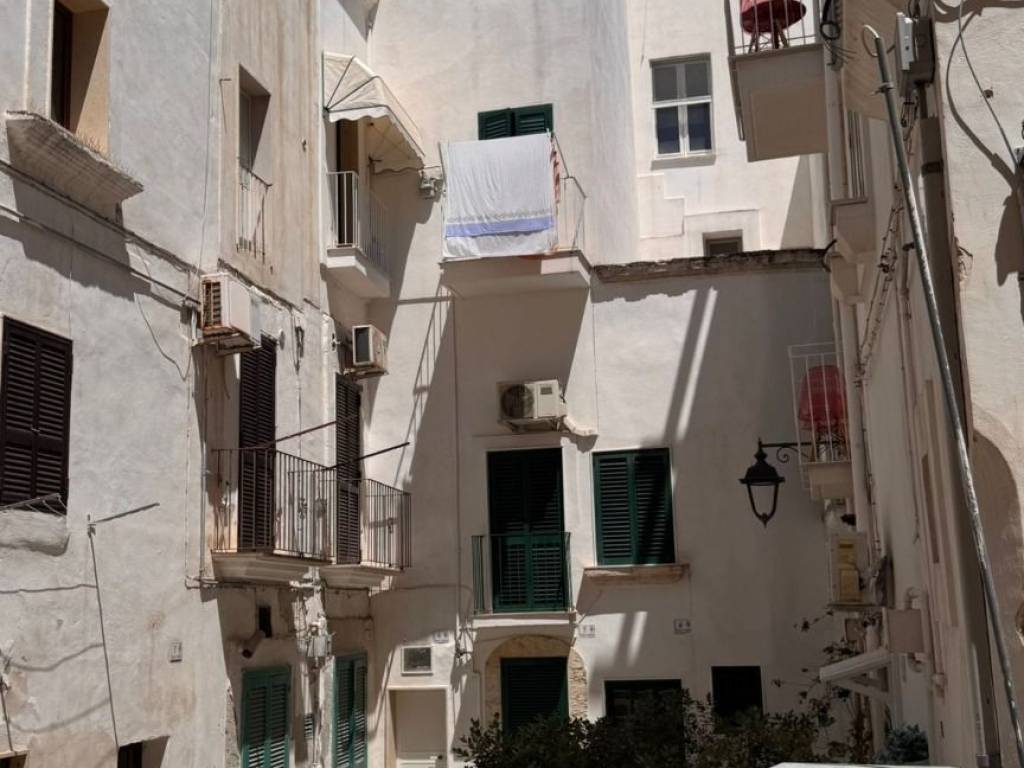 casa indipendente in vendita a Monopoli in zona Centro Storico