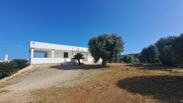 casa indipendente in vendita a Monopoli