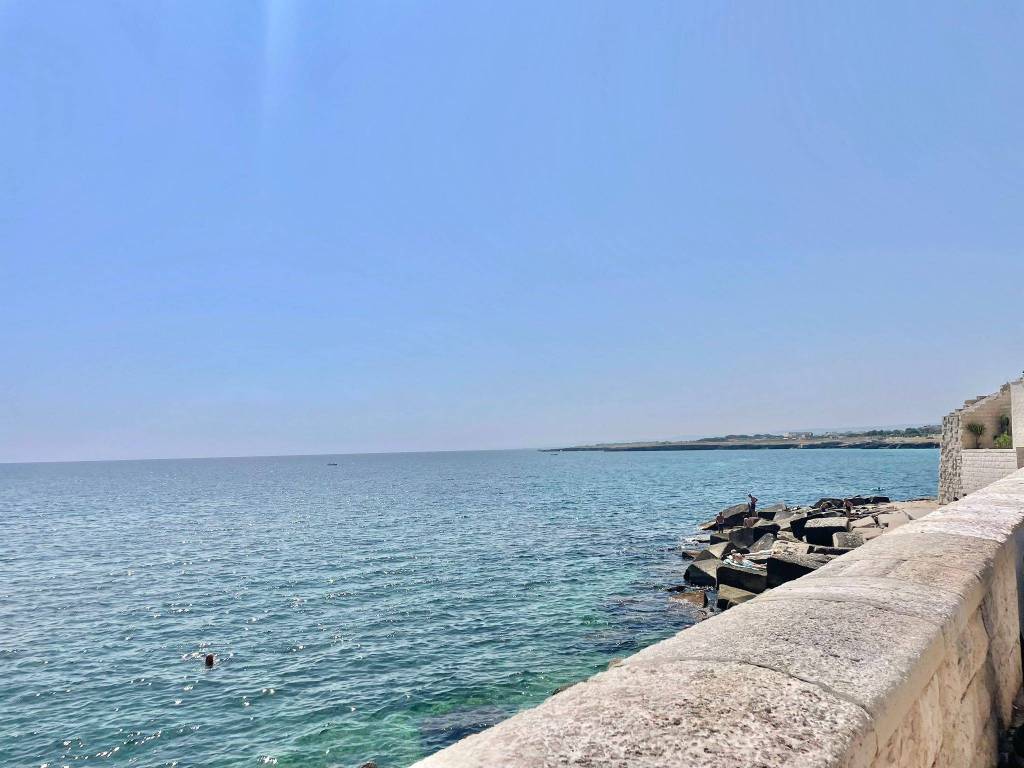 appartamento in vendita a Monopoli in zona Centro Storico