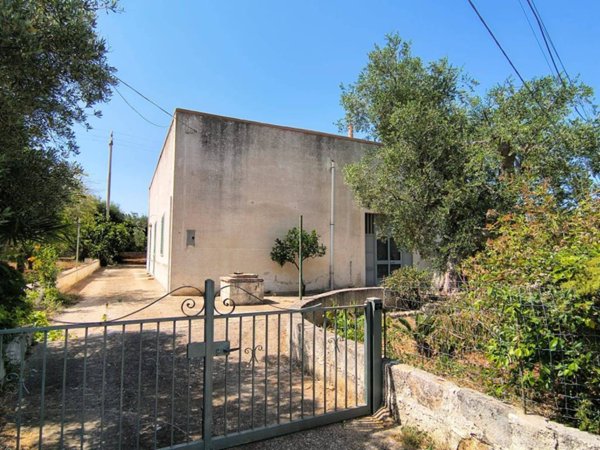 casa indipendente in vendita a Monopoli