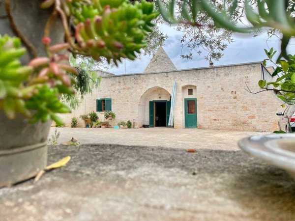 casa indipendente in vendita a Monopoli in zona Cozzana