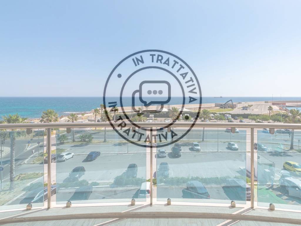 appartamento in vendita a Monopoli in zona Centro Storico