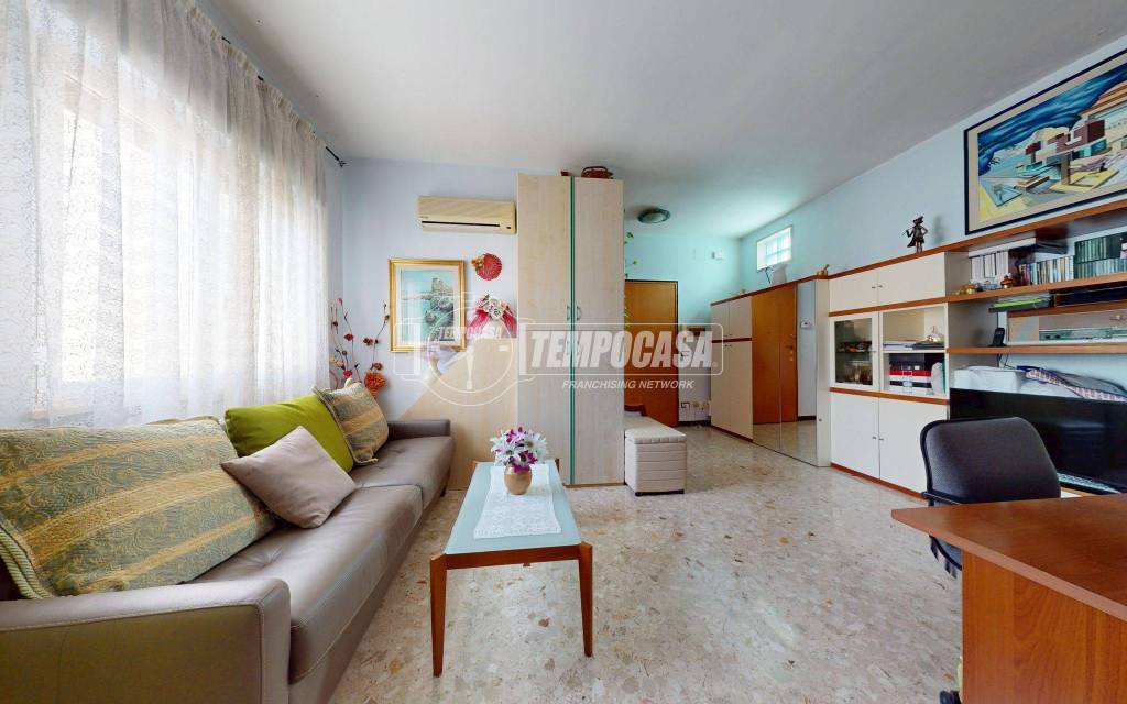 appartamento in vendita a Monopoli in zona Centro Storico