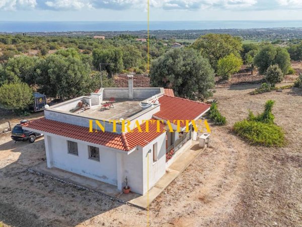 casa indipendente in vendita a Monopoli
