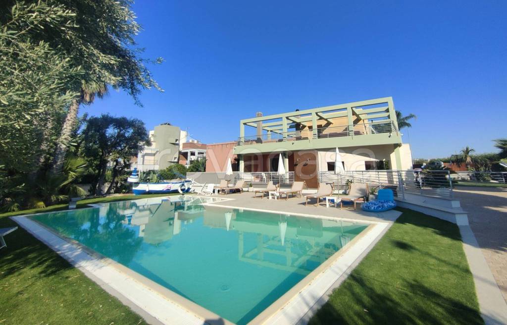 casa indipendente in vendita a Monopoli