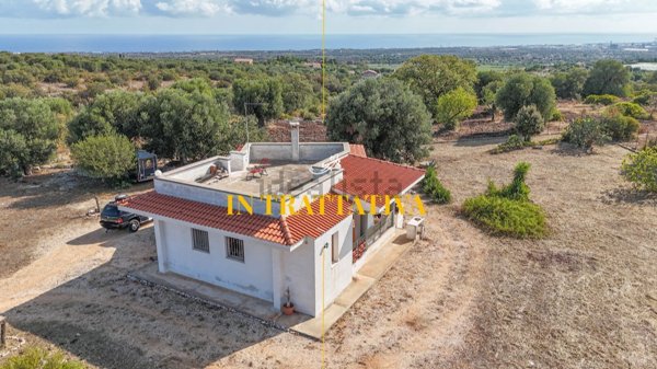 casa indipendente in vendita a Monopoli