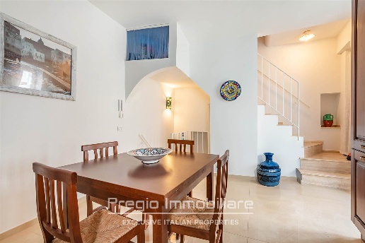 casa indipendente in vendita a Monopoli in zona Centro Storico