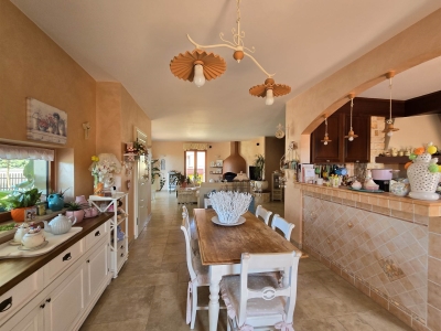 casa indipendente in vendita a Monopoli in zona Centro Storico