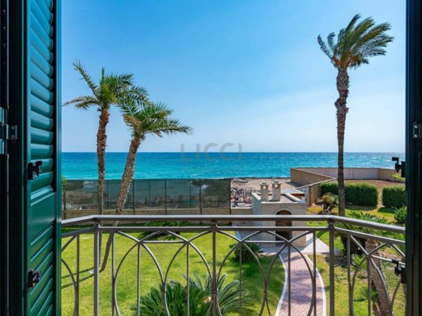 casa indipendente in vendita a Monopoli