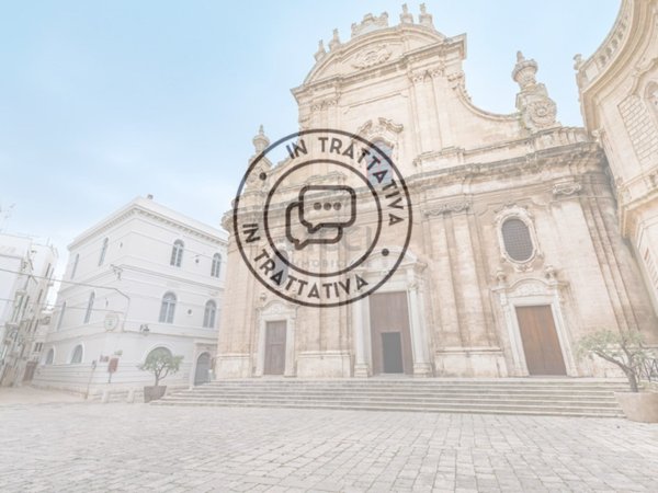casa indipendente in vendita a Monopoli in zona Centro Storico