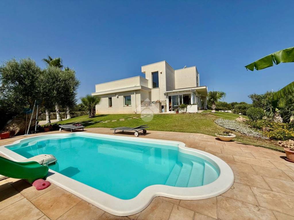 casa indipendente in vendita a Monopoli