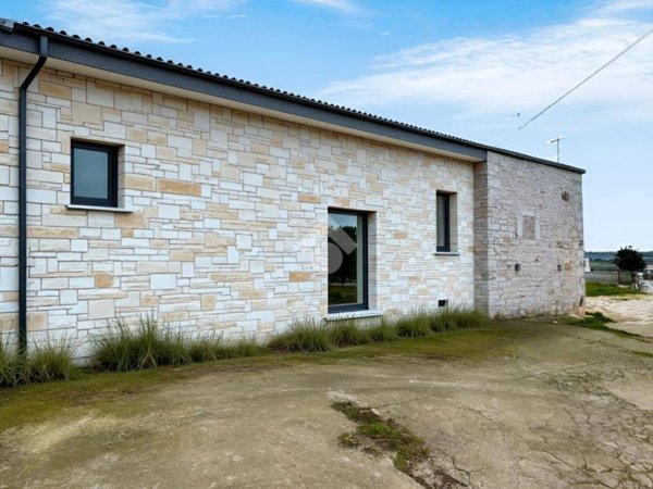 casa indipendente in vendita a Monopoli