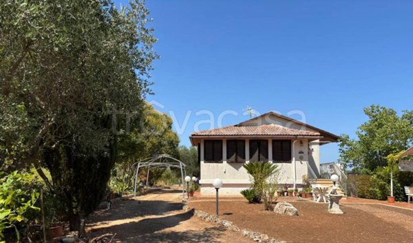 casa indipendente in vendita a Monopoli in zona San Bartolomeo