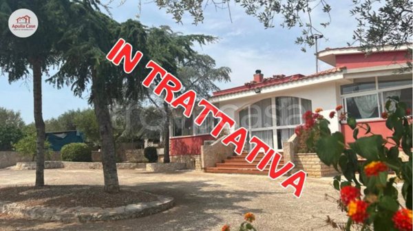 casa indipendente in vendita a Monopoli in zona Cozzana