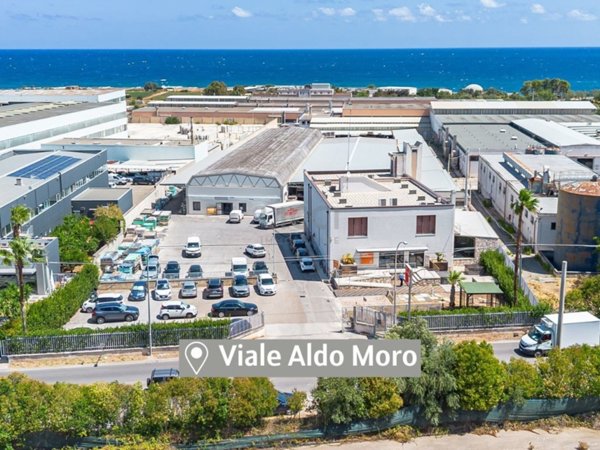 negozio in vendita a Monopoli