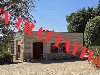 casa indipendente in vendita a Monopoli in zona Centro Storico