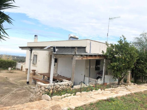 casa indipendente in vendita a Monopoli