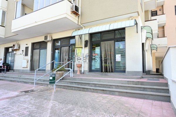 locale commerciale in vendita a Monopoli