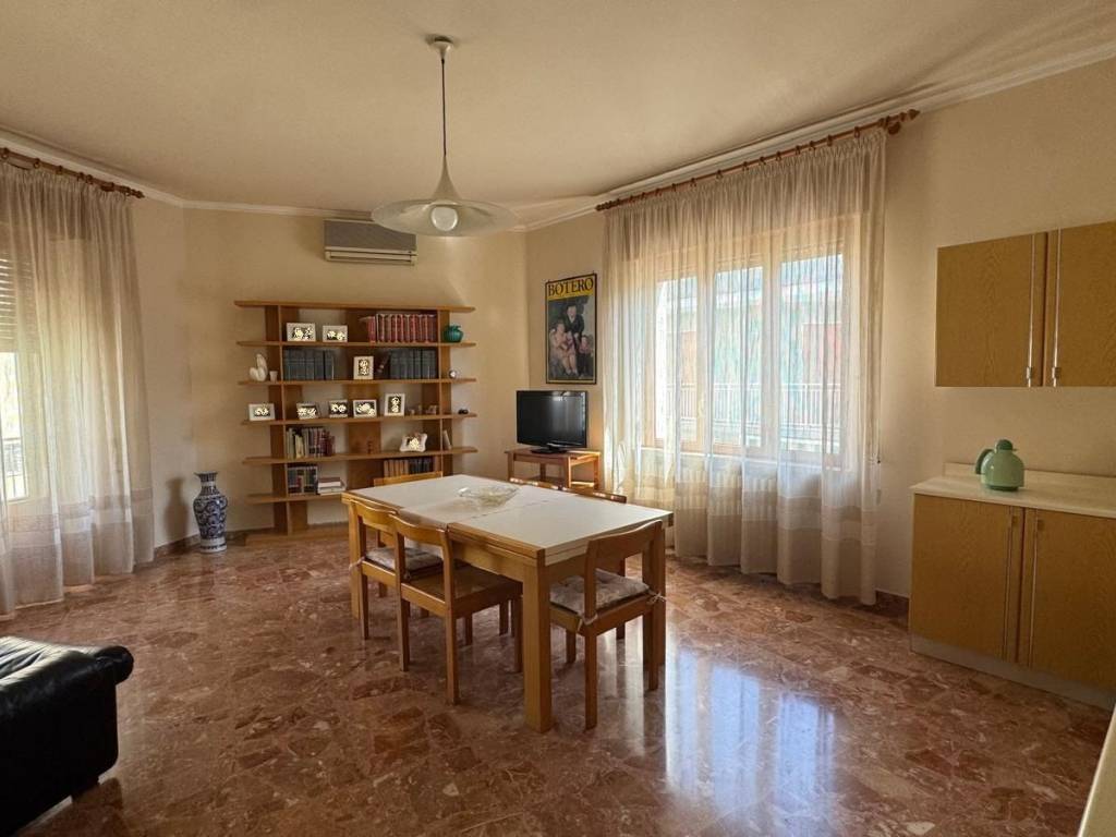 appartamento in vendita a Monopoli in zona Centro Storico