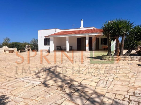 casa indipendente in vendita a Monopoli