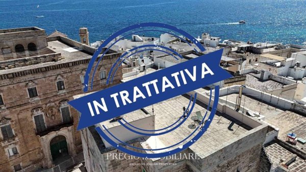 appartamento in vendita a Monopoli in zona Centro Storico