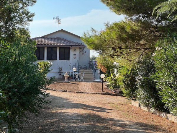 appartamento in vendita a Monopoli in zona San Bartolomeo