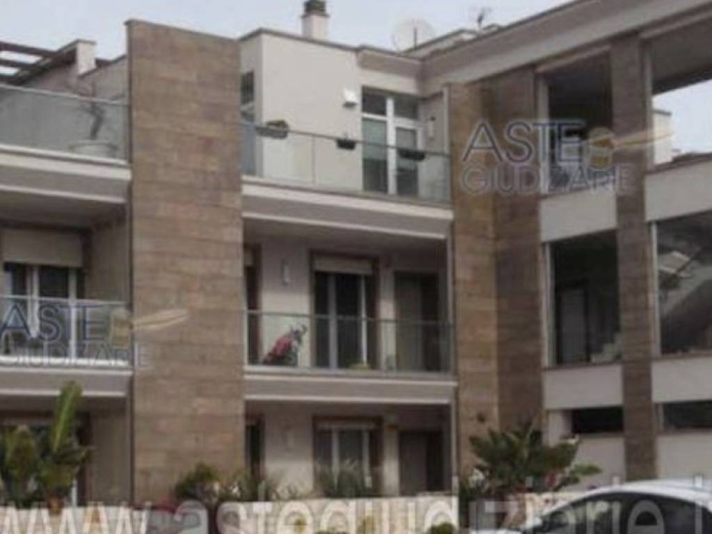 casa indipendente in vendita a Monopoli