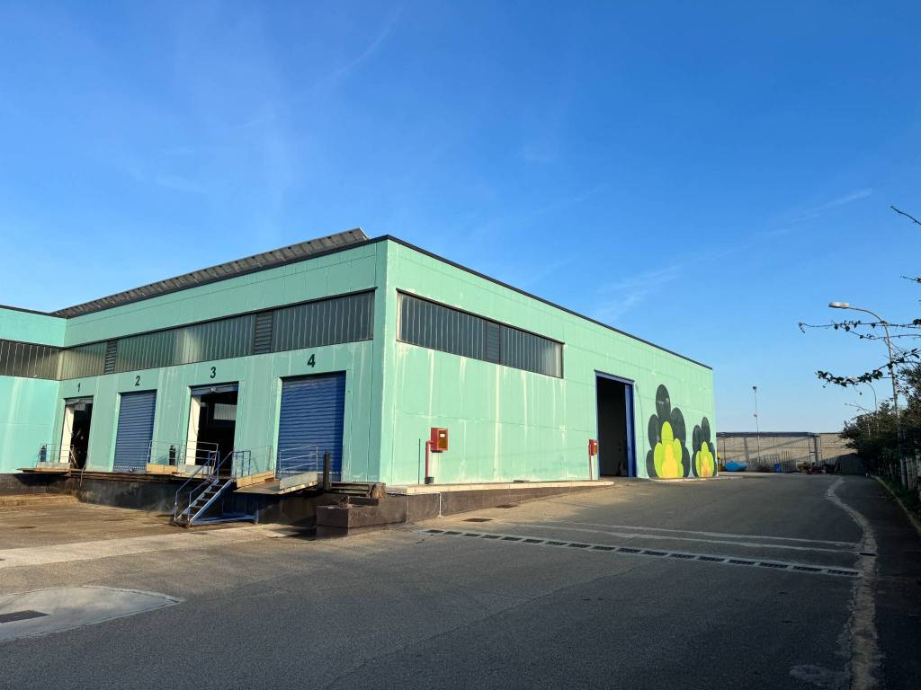 capannone in vendita a Monopoli