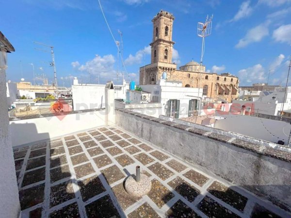 casa indipendente in vendita a Monopoli in zona Centro Storico